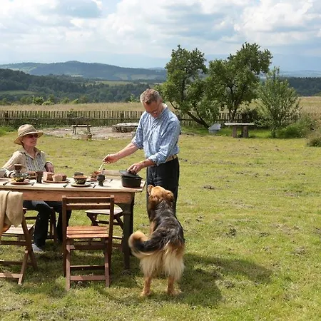 Taras Tarczyn Bed & Breakfast Wlen