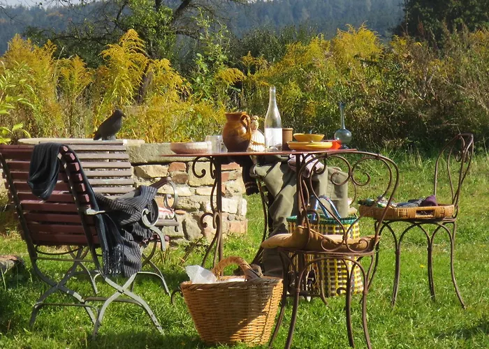 ベッド・アンド・ブレックファスト Taras Tarczyn Wleń